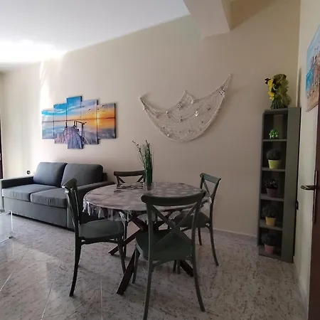 Al Cortiletto 32 Apartman Reggio di Calabria